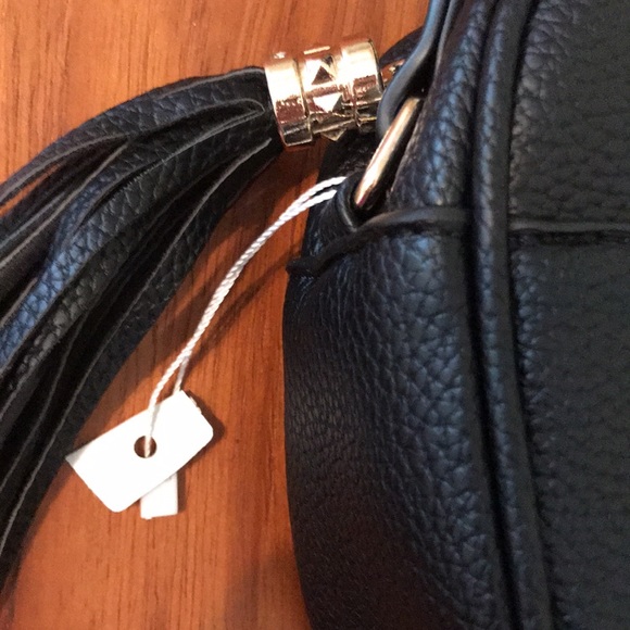 NWT crossbody purse! Elegant for everyday use!Pebbled vegan leather. - Picture 8 of 8